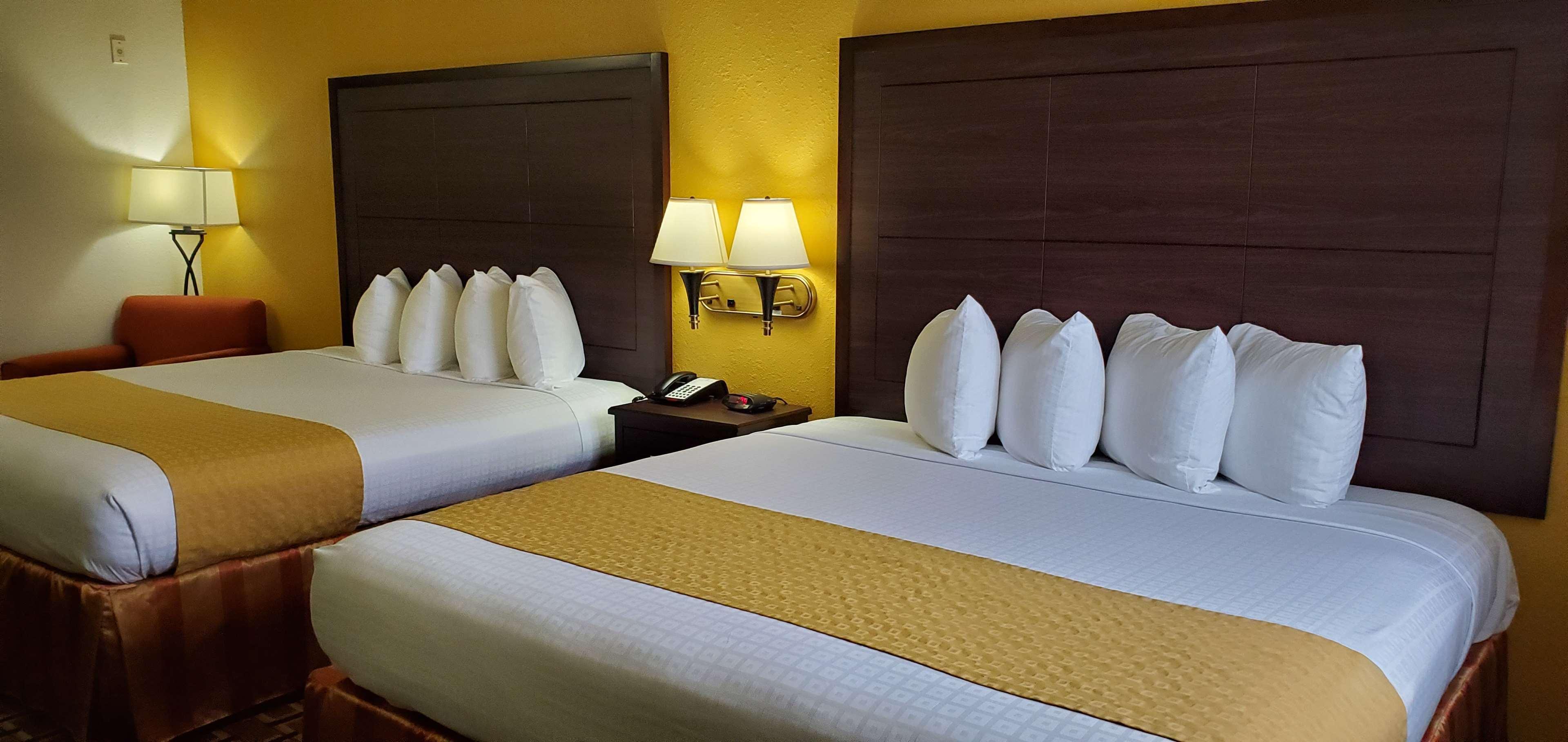 Best Western Executive Inn & Suites Madisonville Esterno foto