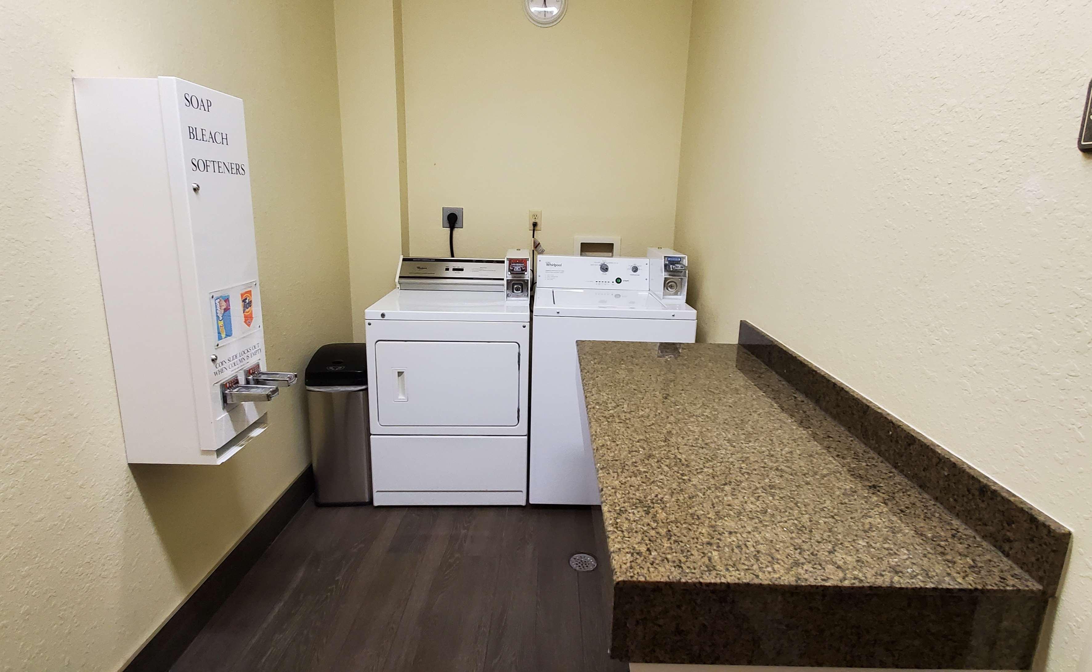 Best Western Executive Inn & Suites Madisonville Esterno foto