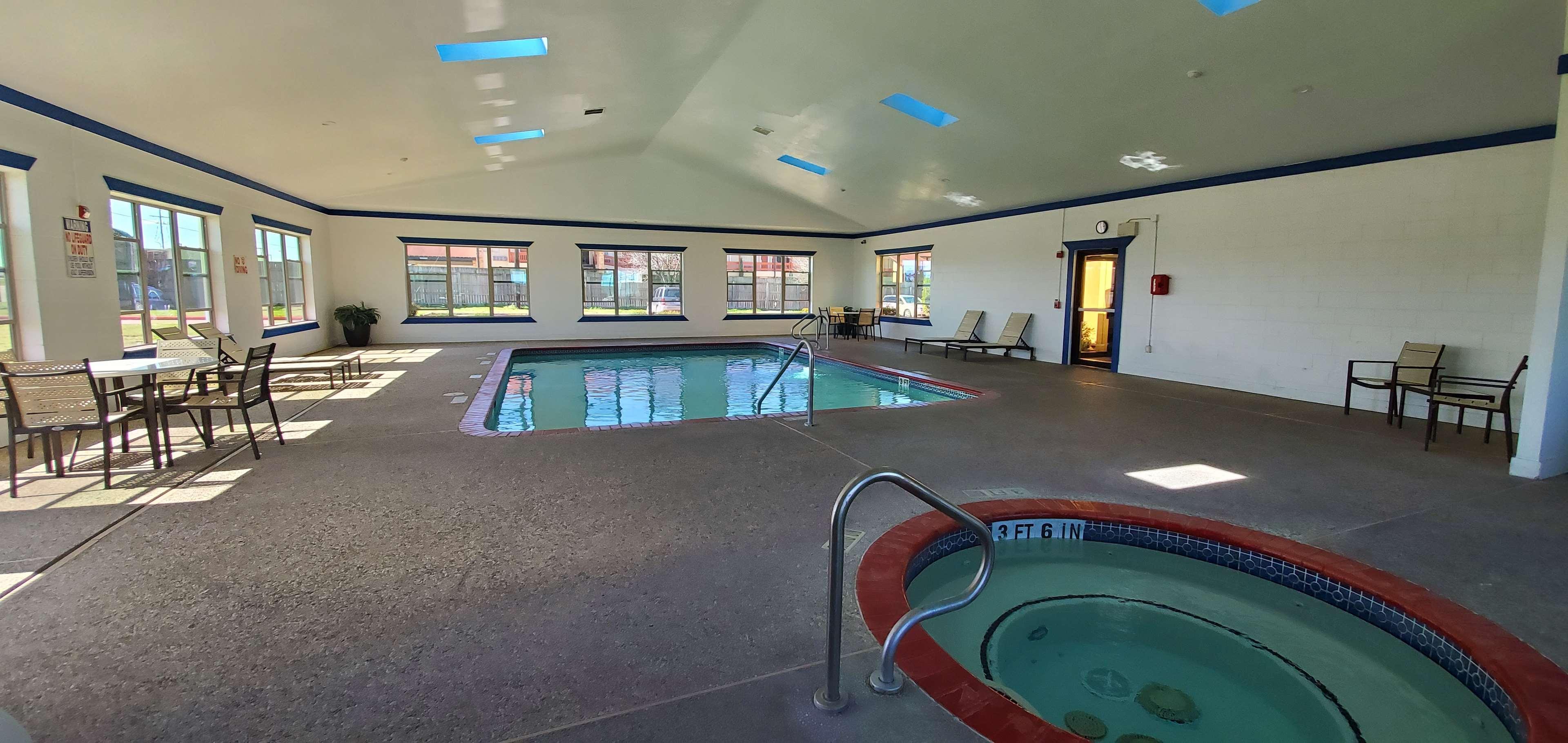 Best Western Executive Inn & Suites Madisonville Esterno foto